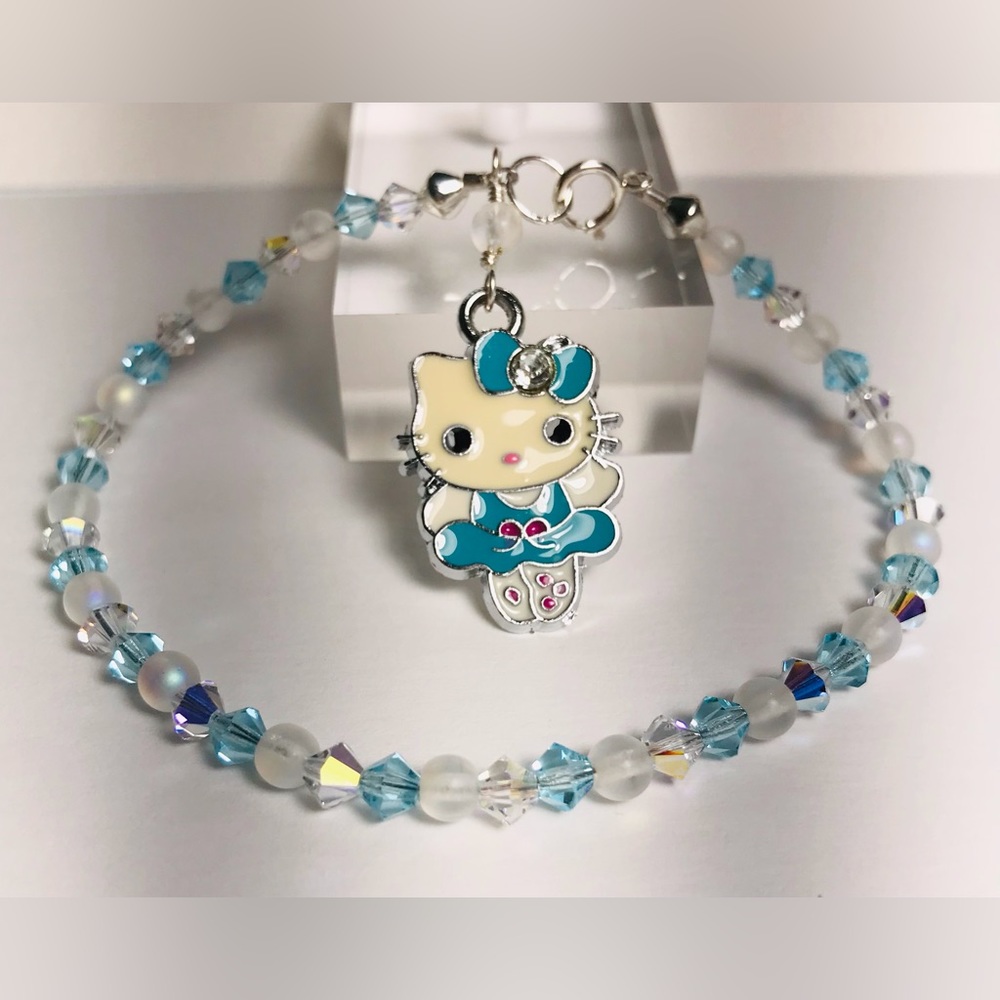 Hello kitty blue crystal bracelet